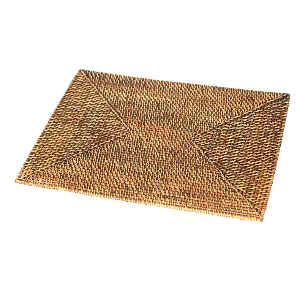 typisches balinesisches Platzdeckchen aus Rattan, eckig 1 typisches balinesisches Platzdeckchen aus Rattan, eckig
