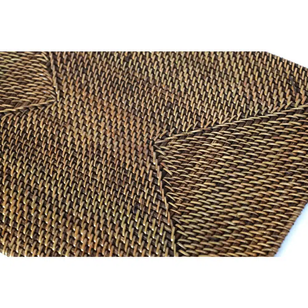 typisches balinesisches Platzdeckchen aus Rattan, eckig typisches balinesisches Platzdeckchen aus Rattan, eckig