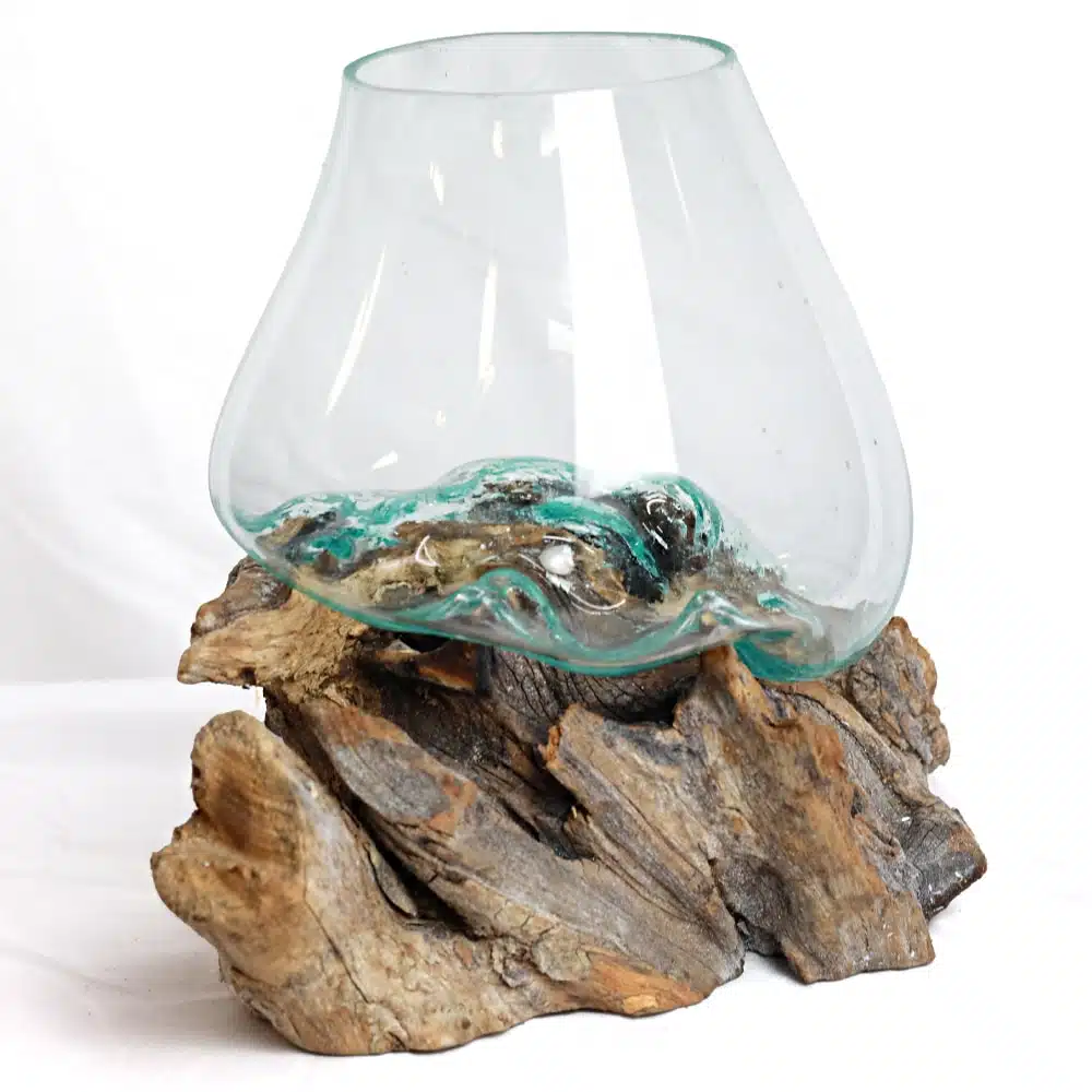 Senyum Glasschale: Handgeschmolzenes Glas auf Naturwurzel, 20 cm