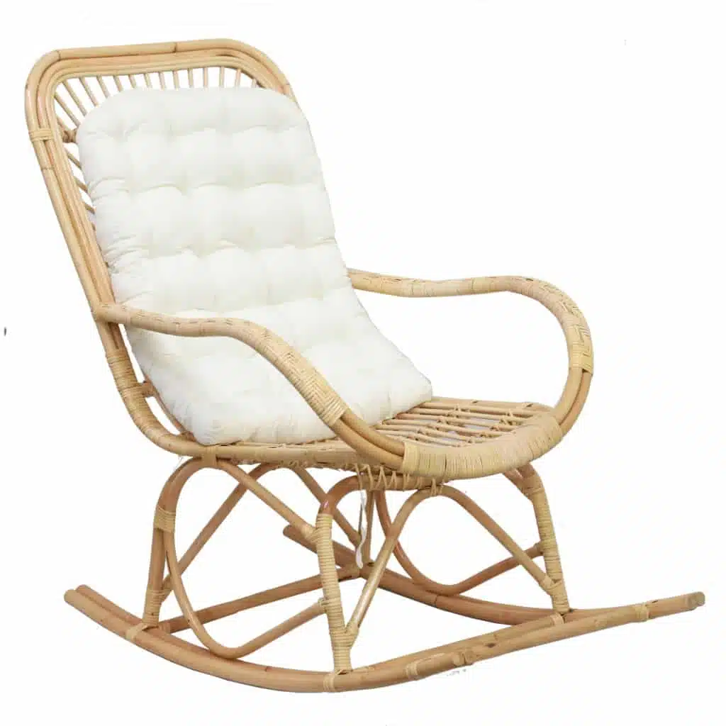 Schaukelstuhl aus Rattan Schaukelstuhl aus Rattan