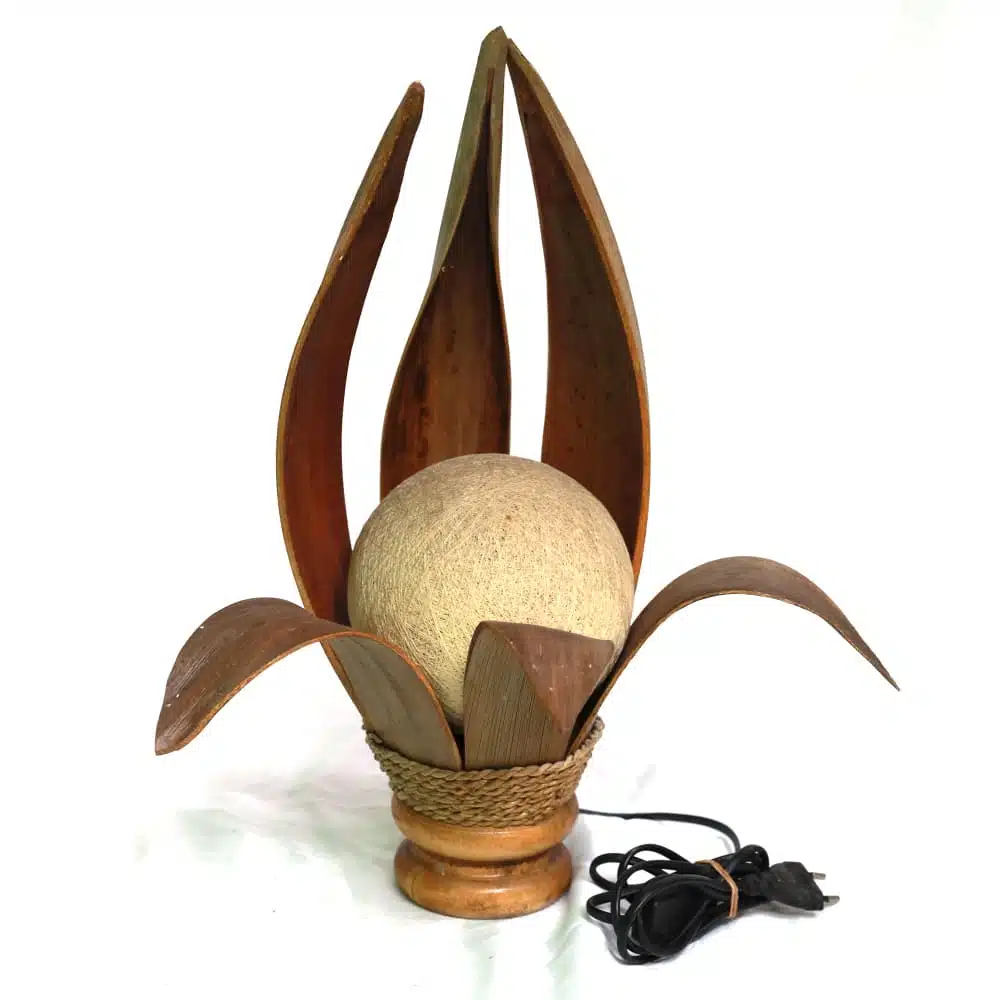 Bintang Tischlampe aus Palmblättern, nussbraun