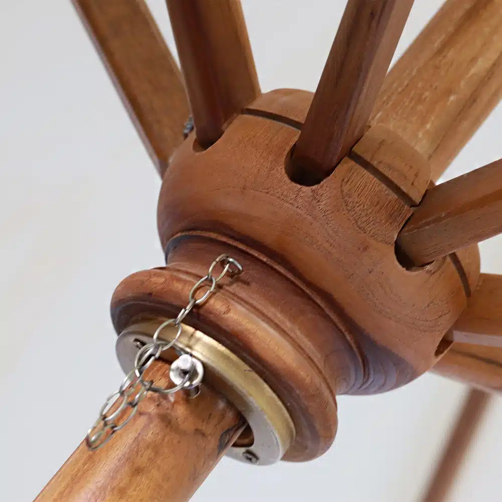 Teak Sonnenschirm, groß, 2,50m Durchmesser Teak Sonnenschirm, groß, 2,50m Durchmesser