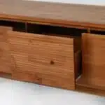 TV Unterschrank mit Schubfächern aus Teakholz