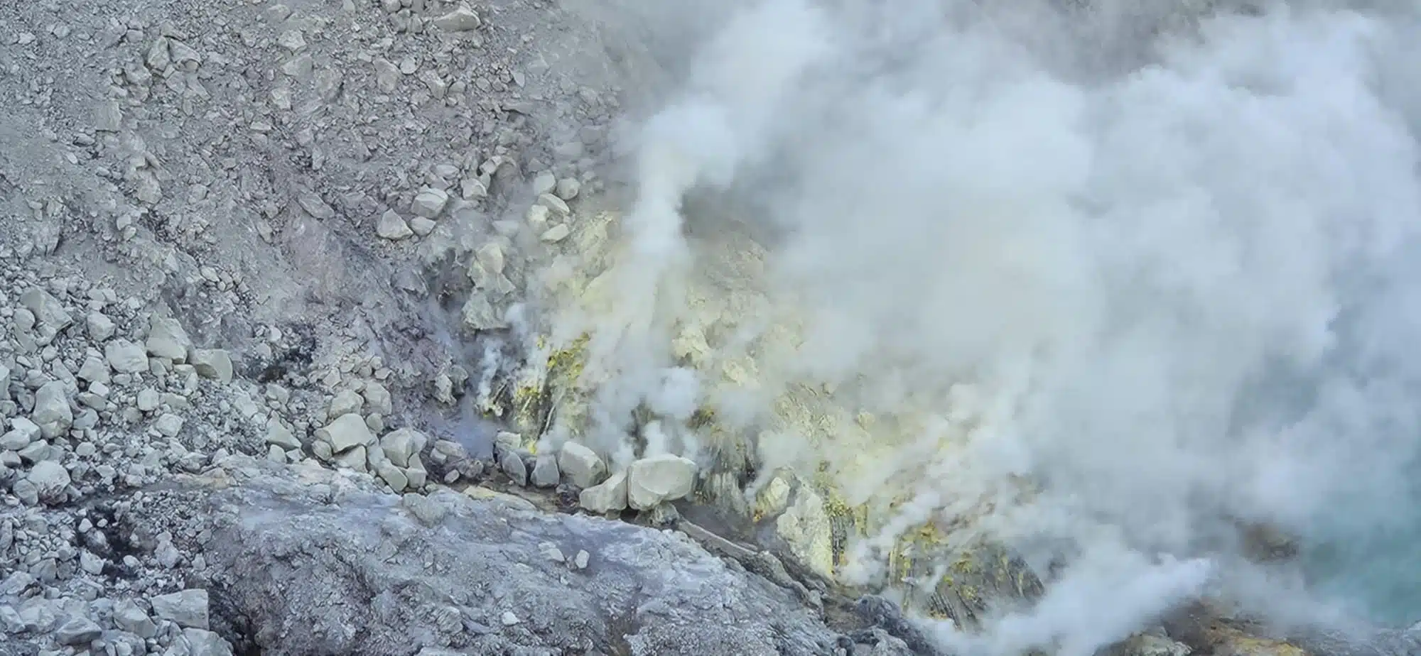 Traumjobs am Kawah Ijen: Die Schattenseiten des Vulkans