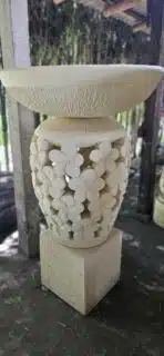 Vogeltränke für den Garten
