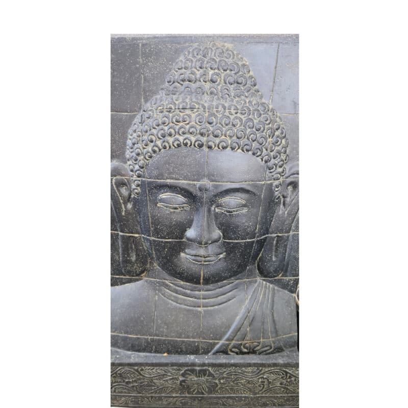 Dhamma Buddha-Brunnen aus Betonguss, Wandrelief, 150 × 120 cm