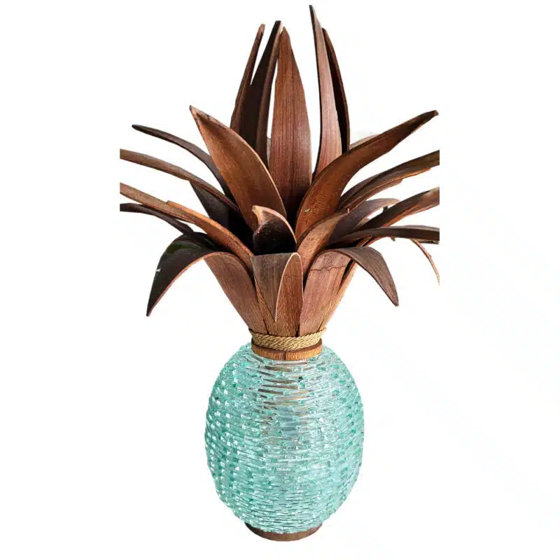 Manas Tischleuchte: Glas-Ananas mit Palmblatt-Krone