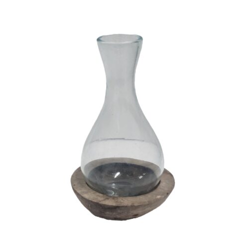 Banyu Giri Karaffe: Mundgeblasenes Recyclingglas auf Naturholz, Höhe 33 cm